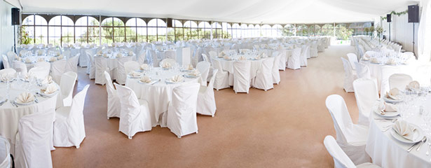 Réception avec location de vaisselle, tables et chaises